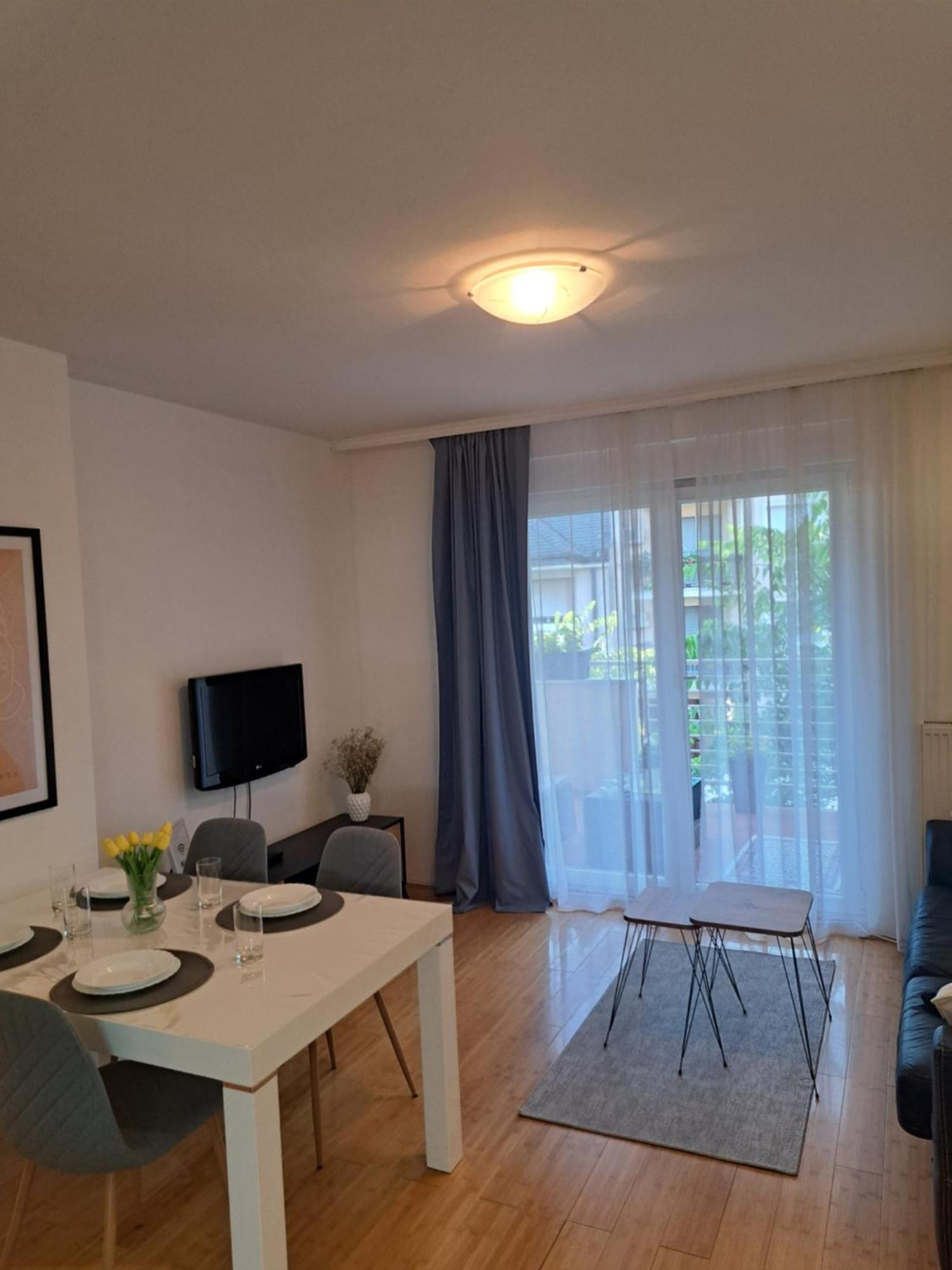 Teanta Apartman Sombor Exterior foto